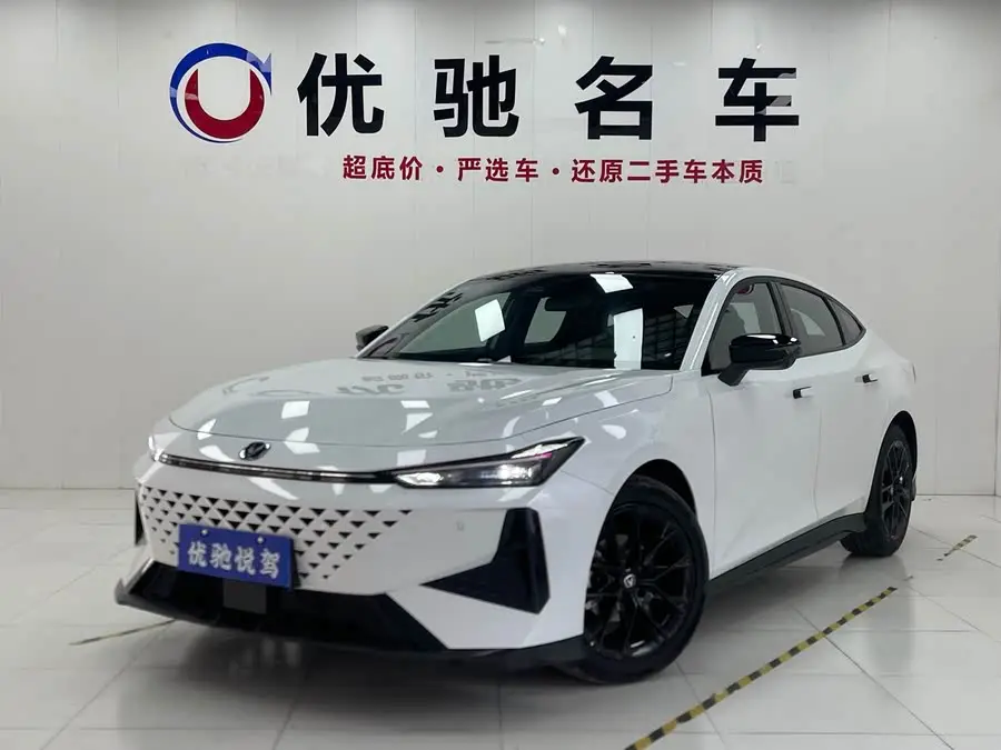 شانجان UNI-V 2024 1.5T الفاخرة