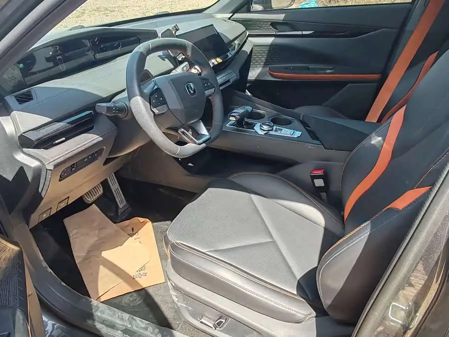 Changan UNI-V 2023 1.5T Sport Version