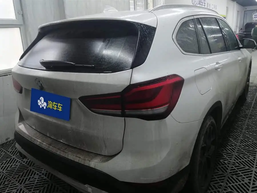 BMW X1 2020 sDrive25Li Leading Edition