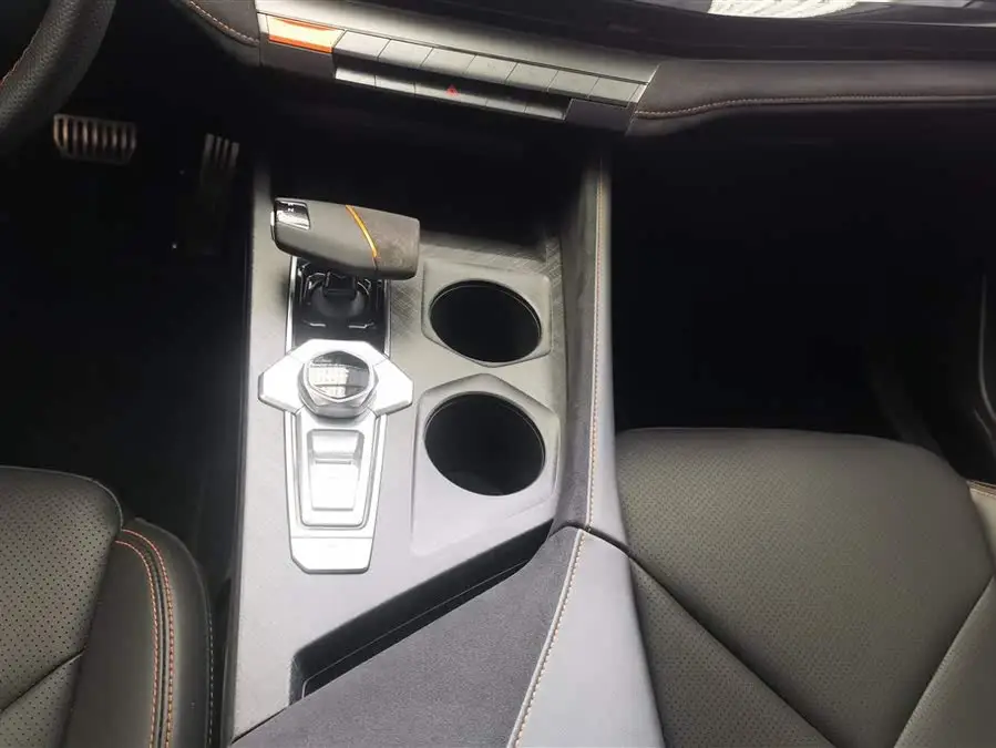 Changan UNI-V 2022 1.5T Sport Edition