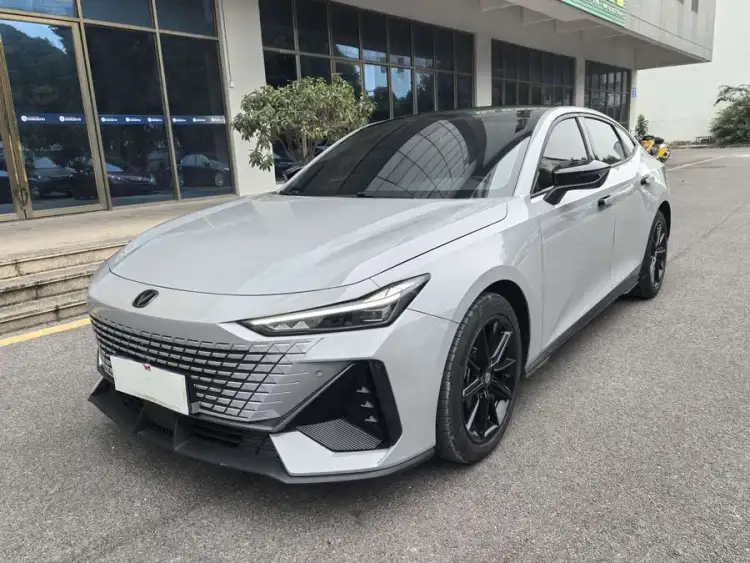 Changan UNI-V 2022 1.5T Premium