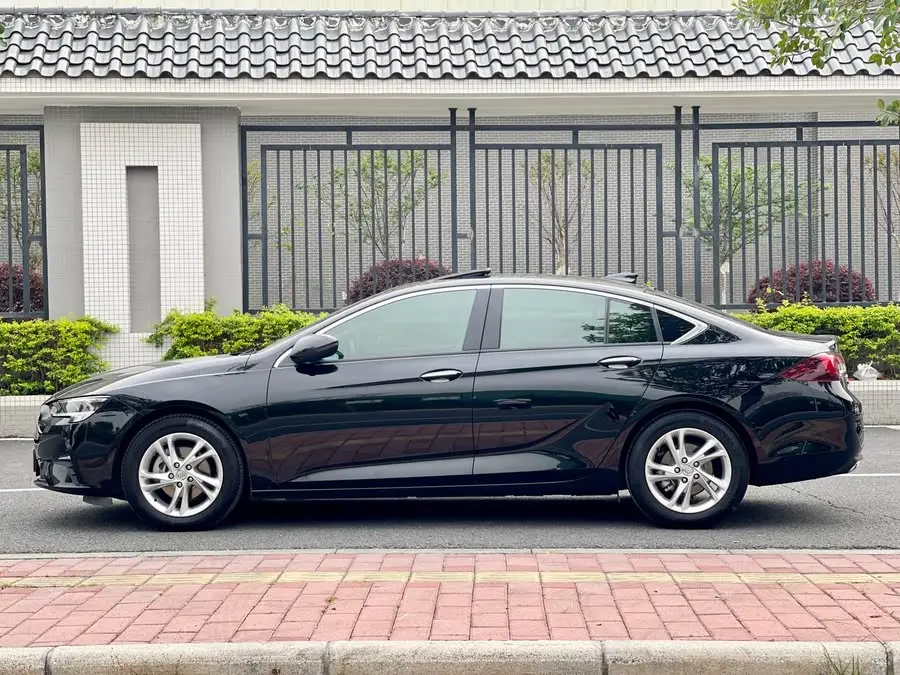 2020 بويك ريجال 552T النخبة