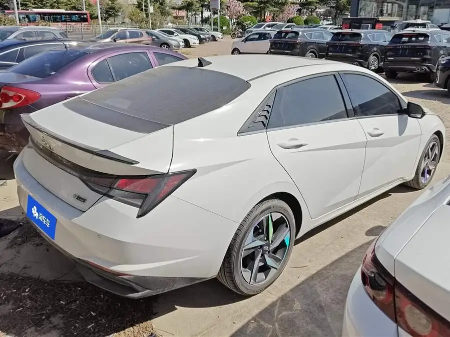 إلنترا 2022 1.5 لتر CVT GLX النخبة