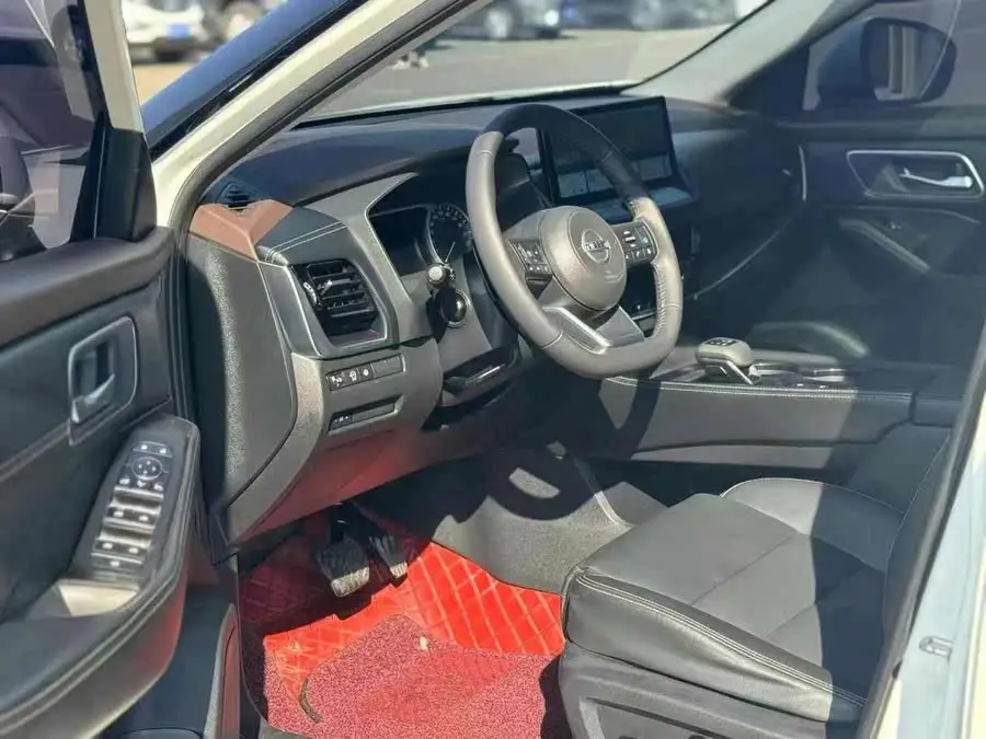 2021 نيسان إكس تريل 2.0 لتر CVT 2WD XL ITS نسخة الراحة ذات السبعة مقاعد مع الاتصال الذكي