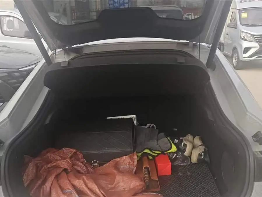 Changan UNI-V 2022 1.5T Smart Navigation Edition