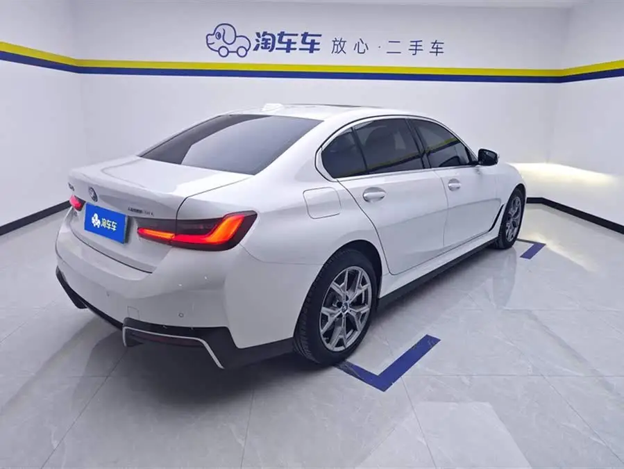 بي إم دبليو i3 2022 eDrive 35 L