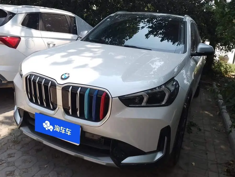 بي إم دبليو X1 2023 sDrive25Li حزمة تصميم X