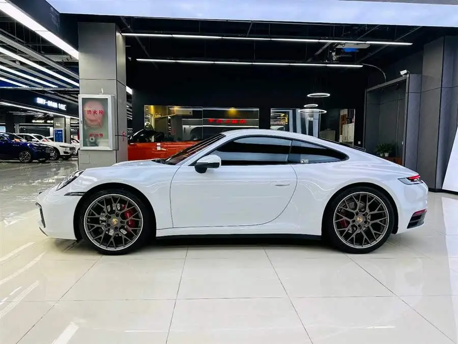 Porsche 911 2020 Carrera 3.0T