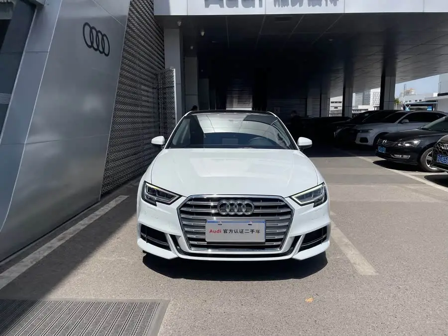 أودي A3 2020 سبورت باك 35 TFSI نسخة الموضة الوطنية VI