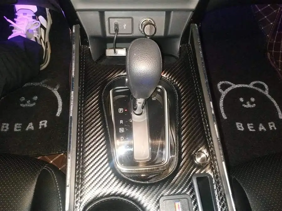 2022 نيسان سيلفي كلاسيك 1.6XL CVT إصدار فاخر