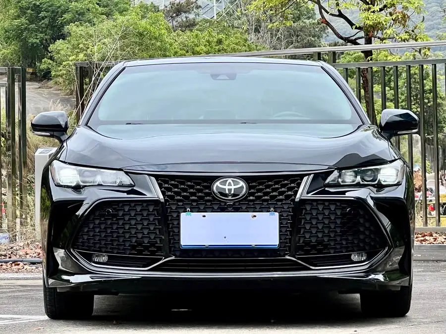 تويوتا أفالون 2019 فئة الرفاهية 2.0 لتر الوطنية السادسة