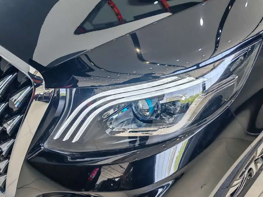 Vito 2024 2.0T Business Edition 8-seater