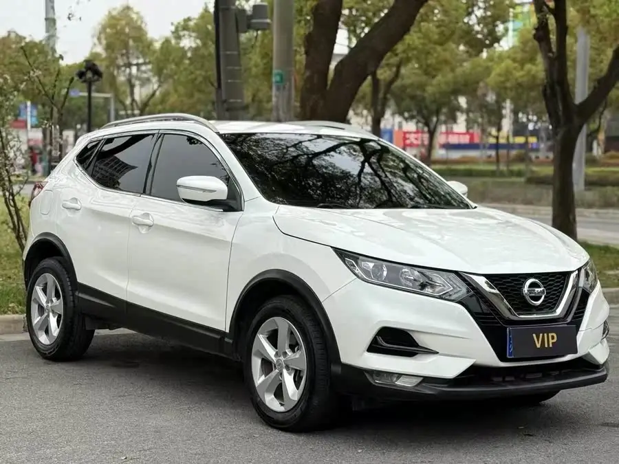 نيسان قاشقاي 2019 طراز 2.0 لتر CVT النسخة الذكية