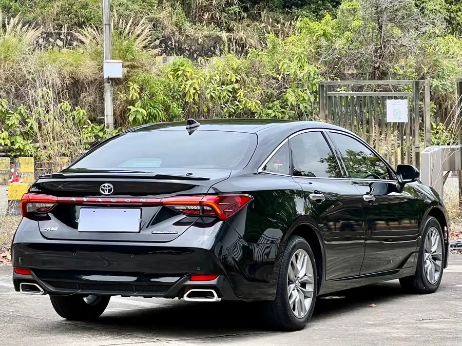 تويوتا أفالون 2019 فئة الرفاهية 2.0 لتر الوطنية السادسة