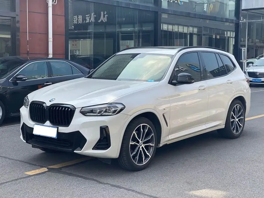 BMW X3 2022 xDrive30i Leading Model M Shadow Package