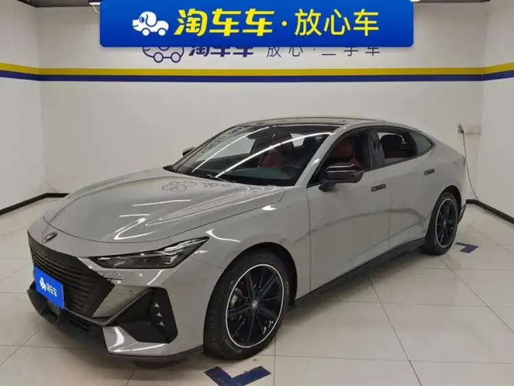 Changan UNI-V 2022 1.5T Premium