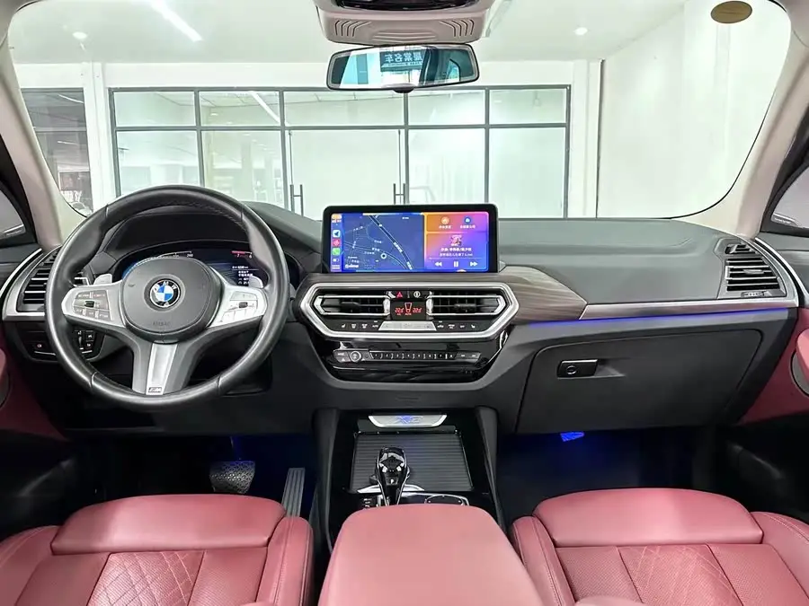 BMW X3 2023 xDrive30i Leading Model M Shadow Package