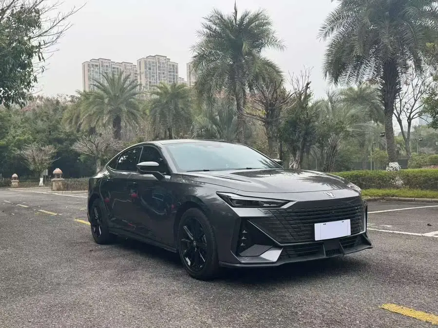 Changan UNI-V 2023 1.5T Premium