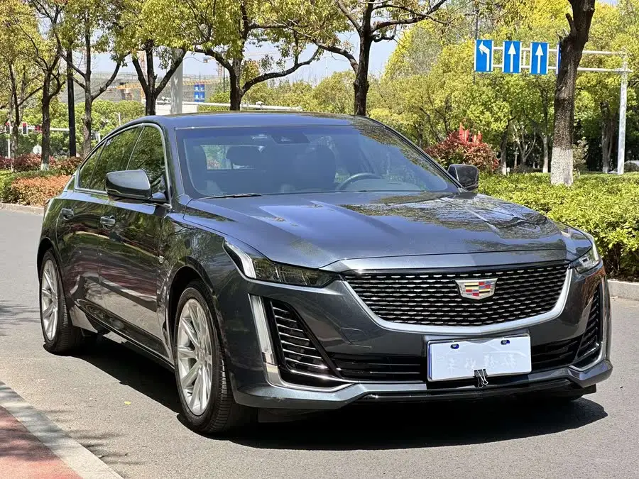 كاديلاك CT5 2020 28T الطراز الأنيق