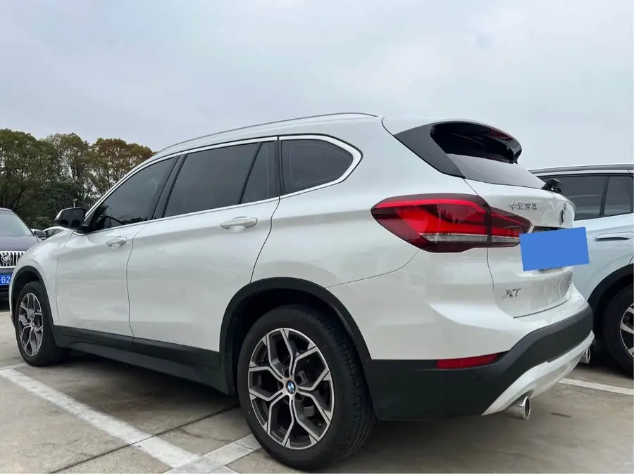 BMW X1 2022 sDrive25Li Leading Edition