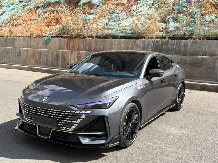 Changan UNI-V 2022 1.5T Sport Edition