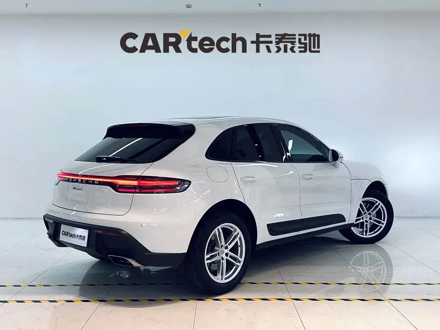 2023 Macan 2.0T