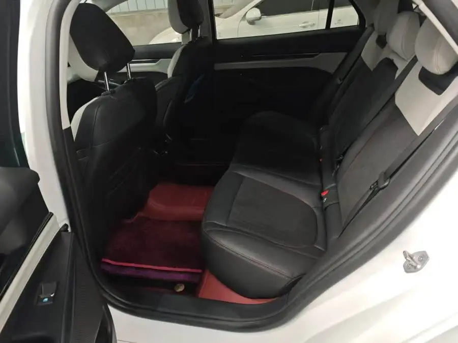 فورد مونديو 2022 إيكو بوست 245 الفاخرة