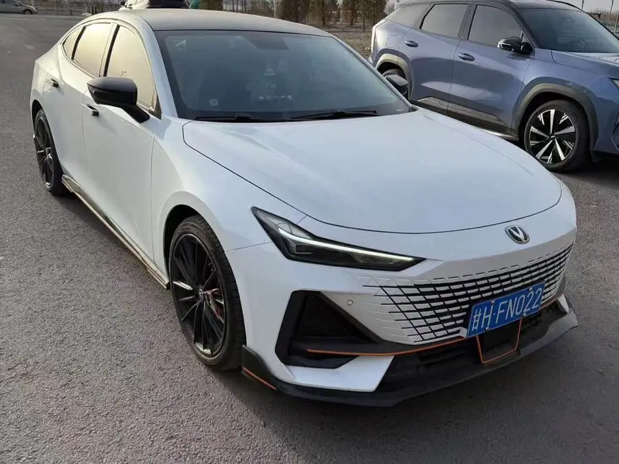 Changan UNI-V 2023 1.5T Sports Version