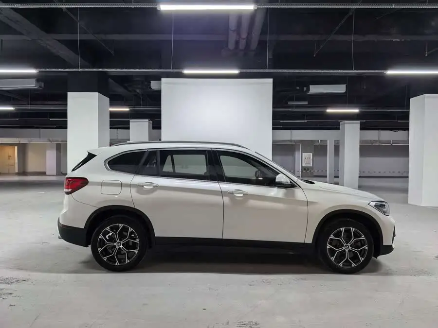 بي إم دبليو X1 2021 طراز مُجدد sDrive25Li إصدار رائد