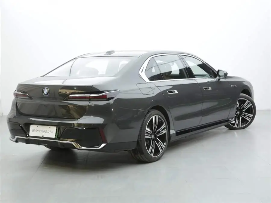 BMW i7 2023 xDrive60L M Sport Package
