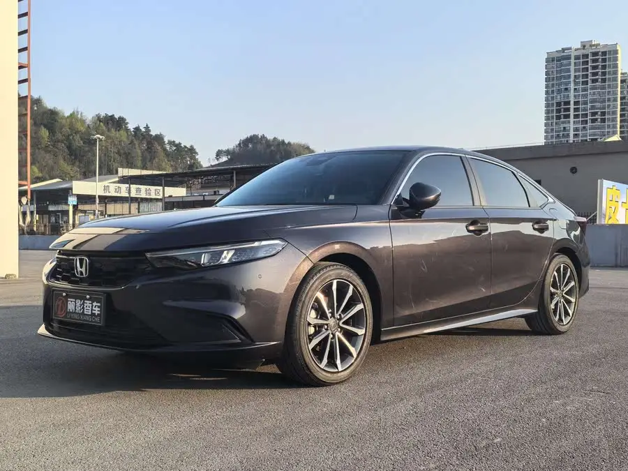 2023 Model Yinqi 240TURBO CVT Intelligent Edition