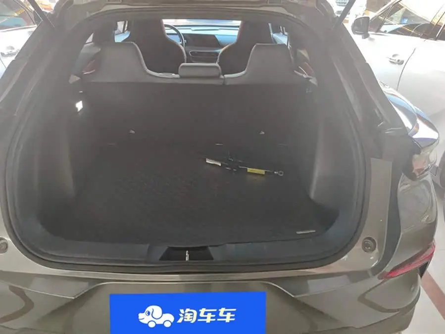 شانجان UNI-T 2021 1.5T النسخة الرياضية الرائدة