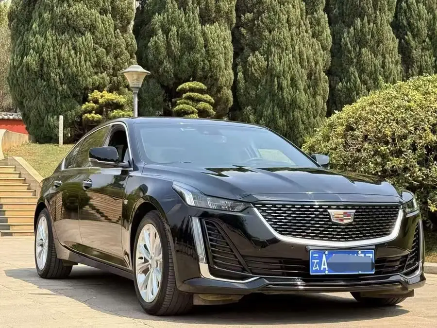 كاديلاك CT5 2023 28T الفاخرة (الإصدار القياسي)