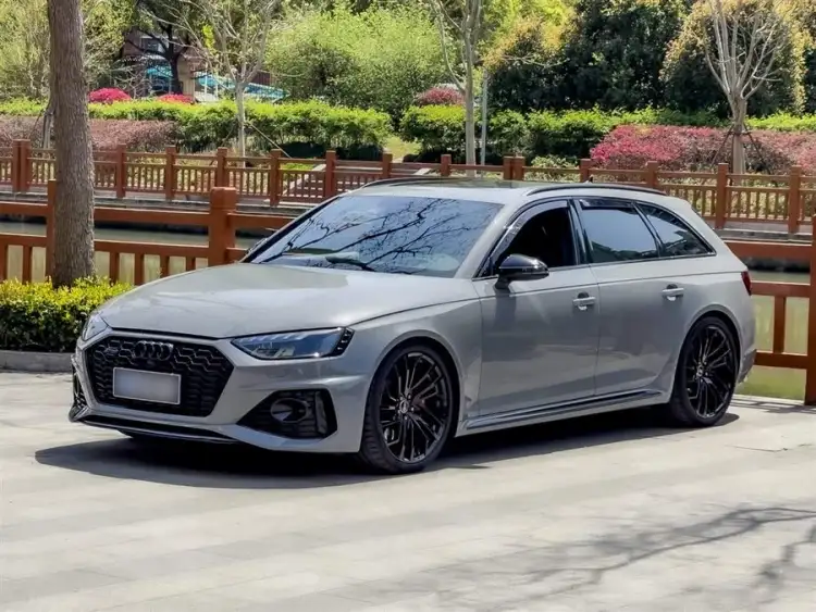 Audi RS 4 2022 RS4 Avant Black Edition