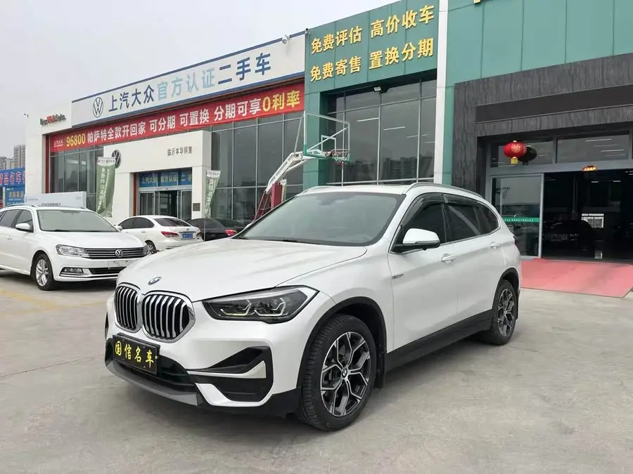 بي إم دبليو X1 2020 sDrive25Li نسخة رائدة