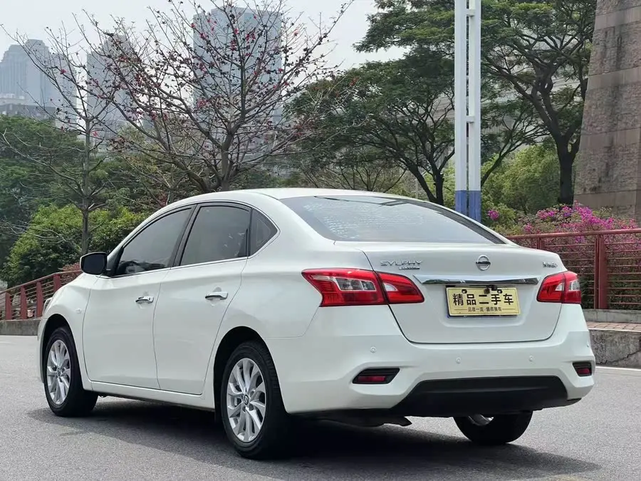 2021 نيسان سيلفي كلاسيك 1.6XL CVT النسخة الفاخرة