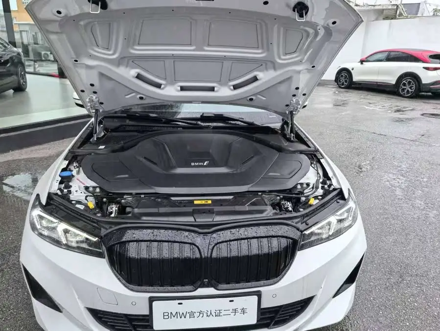 BMW i3 2024 eDrive 35 L