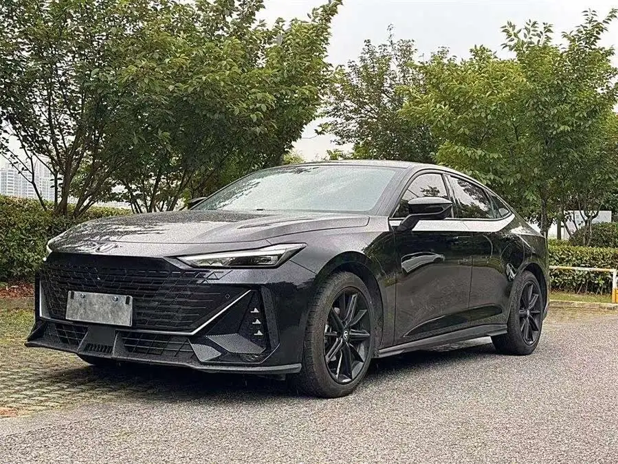 Changan UNI-V 2022 1.5T Sport Edition