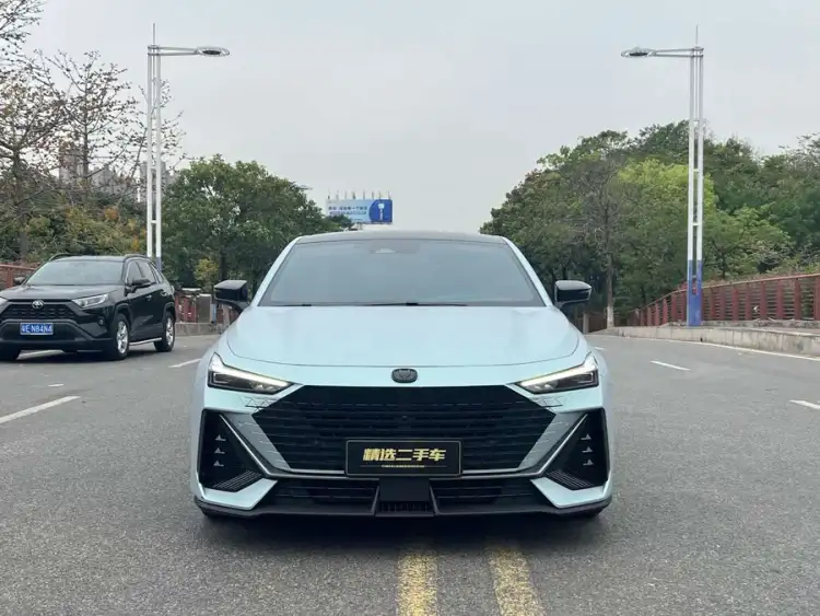 Changan UNI-V 2023 Model 1.5T Premium