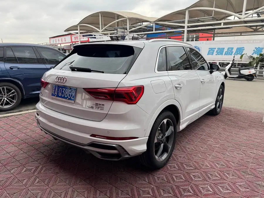Audi Q3 2022 35 TFSI Progressiv Sport