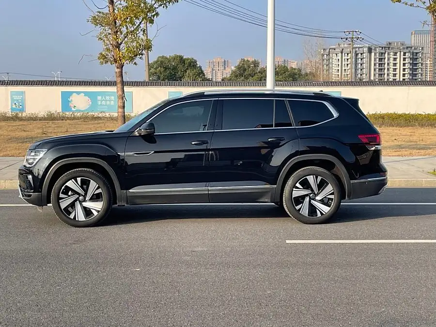 Tayron 2022 330 TSI Two-Wheel Drive Supreme Luxury Edition