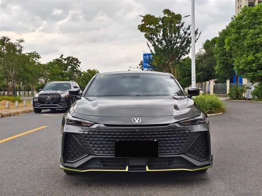 Changan UNI-V 2022 2.0T Leading Speed Edition