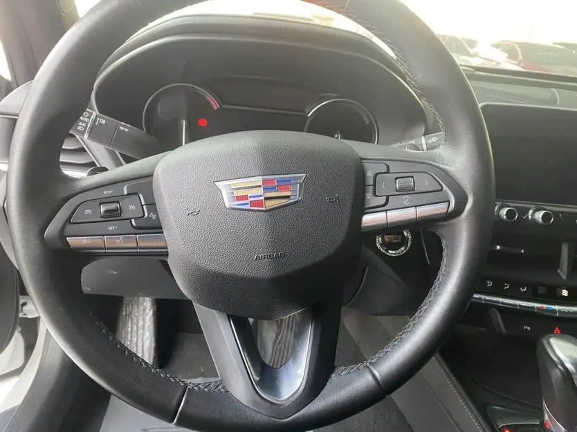 كاديلاك CT4 2020 28T إصدار الموضة