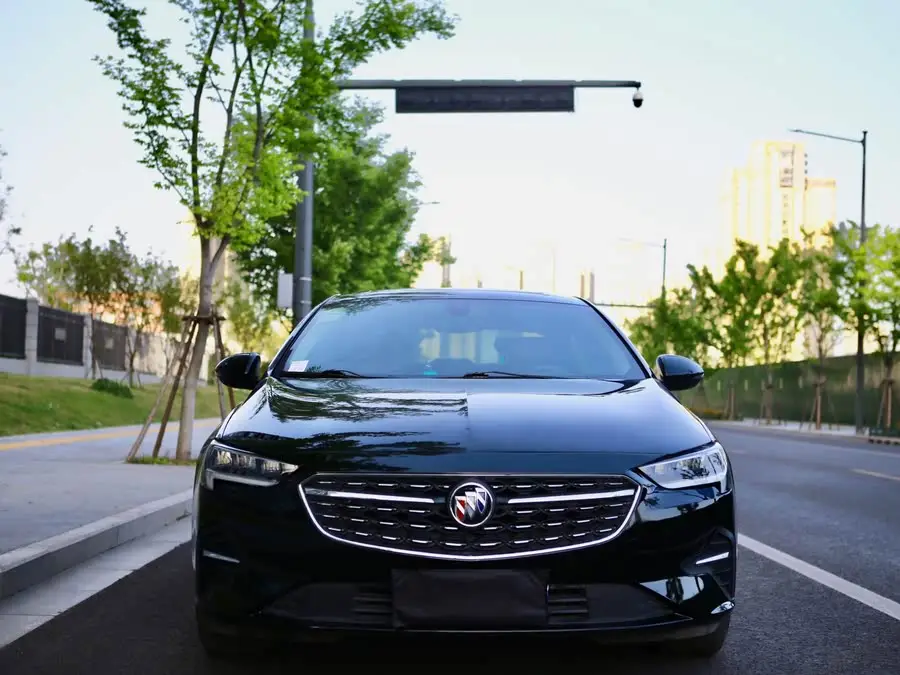 بيوك ريجال 2021 552T النخبة