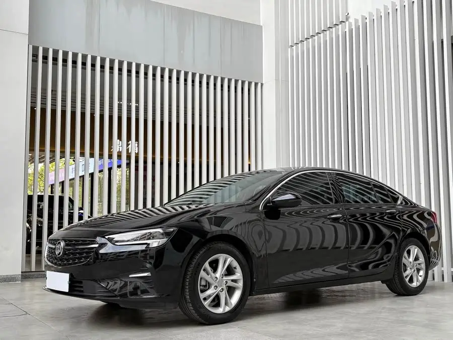 بيوك ريجال 2021 552T النخبة