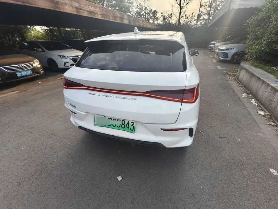 بي واي دي e2 2019 إصدار 400 للسفر