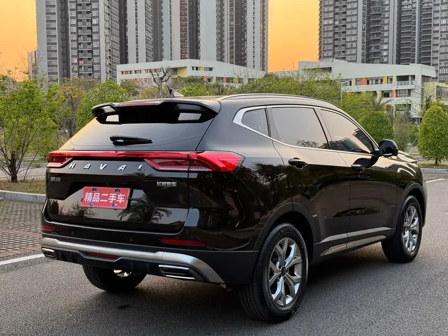 هافال H6 2021 إصدار الاتجاه الوطني 1.5T أوتوماتيكي بطل الإصدار