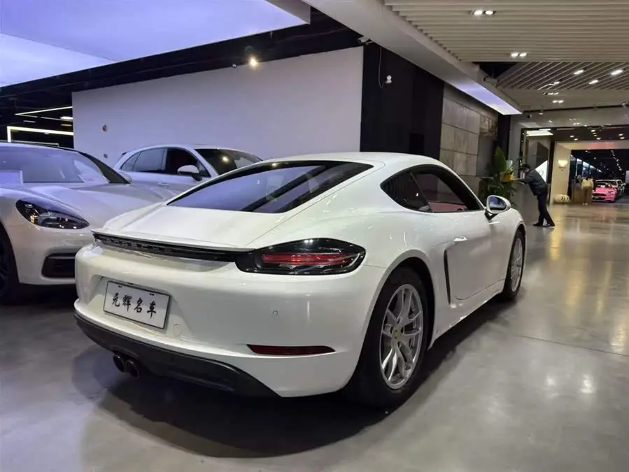 Porsche 718 2022 Cayman 2.0T