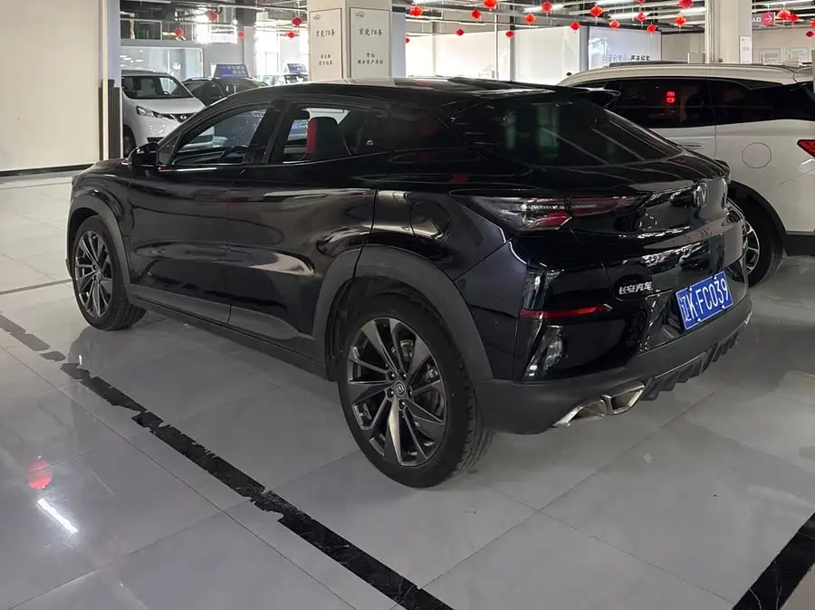 شانغن UNI-T 2020 1.5T البريميوم