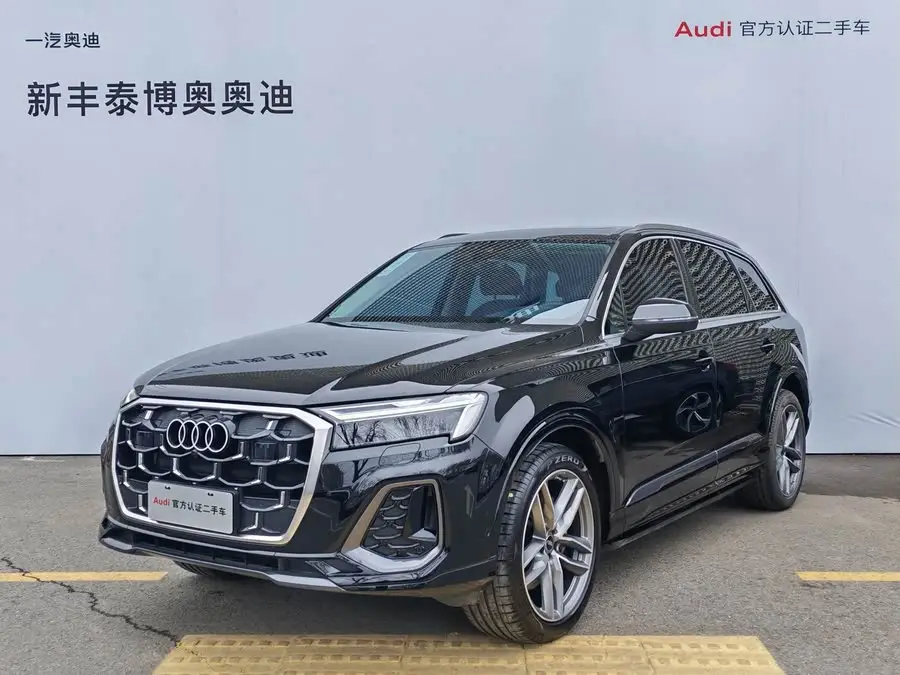 Audi Q7 2024 45 TFSI quattro S line Sport